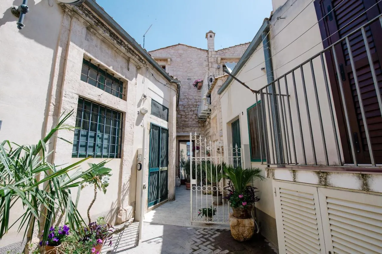 Le Cacinare Apartment Modica Italy